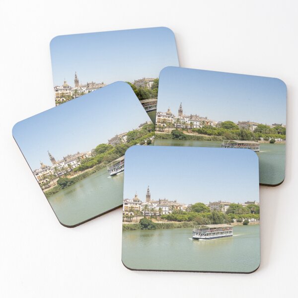 Artikelvorschau, Guadalquivir Flusskreuzfahrt auf Luna de la Macarena - Inbegriff von Sevilla Andalusien Spanien entworfen und verkauft von Georgia Mizuleva.