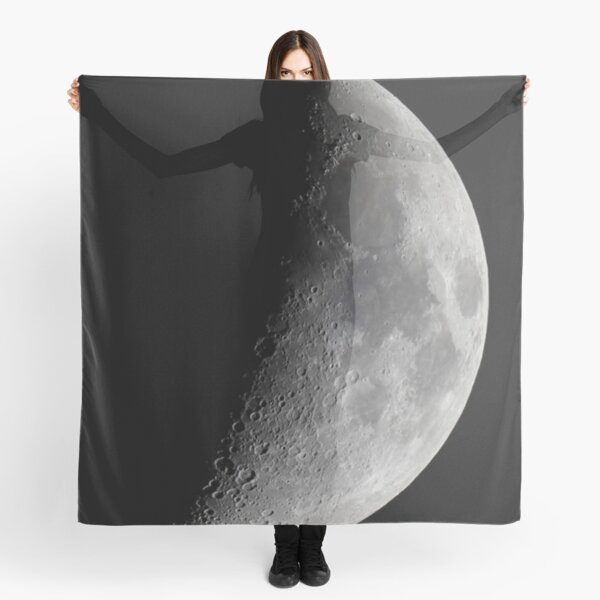 Quarter moon or half moon?  People sometimes look up and say: "Is that a half moon in the sky?"  Scarf
