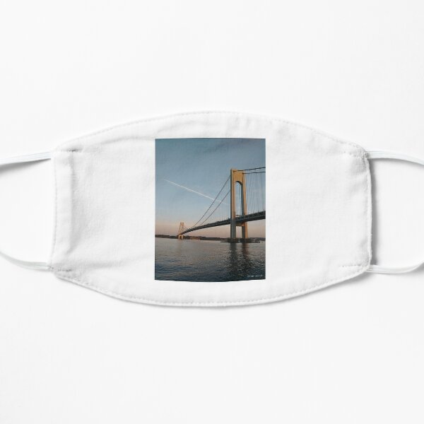 famous place, international landmark, Fort Wadsworth, New York City, USA, american culture, suspension bridge, water, architecture, river Flat Mask