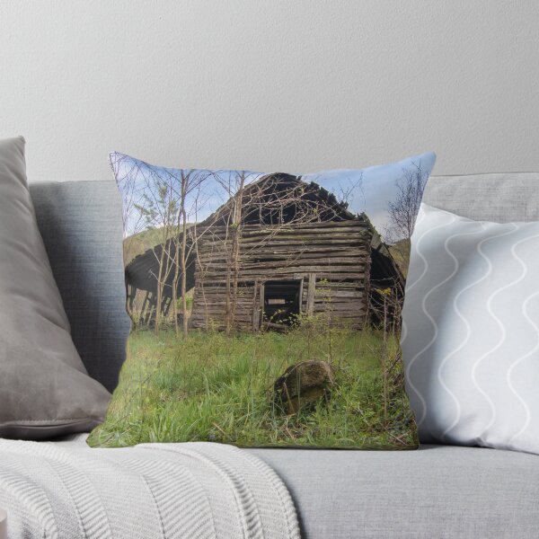 Artikelvorschau, Blue Ridge Parkway Log Barn entworfen und verkauft von nbrandsberg.