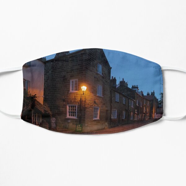Robin Hoods Bay - Evening Glow Mask