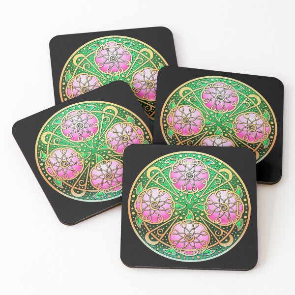 Aperçu de l'œuvre Mandala de jardin de roses créée et vendue par Dana Kester-McCabe.