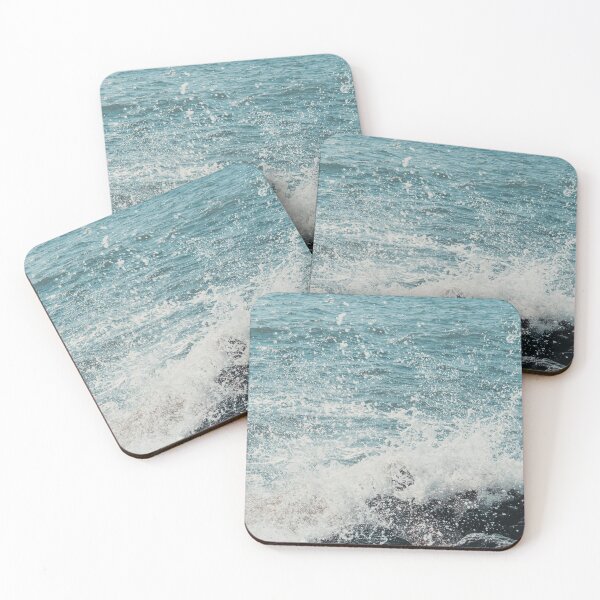 Aperçu de l'œuvre Océan vagues eau mer créée et vendue par innerstellar25.