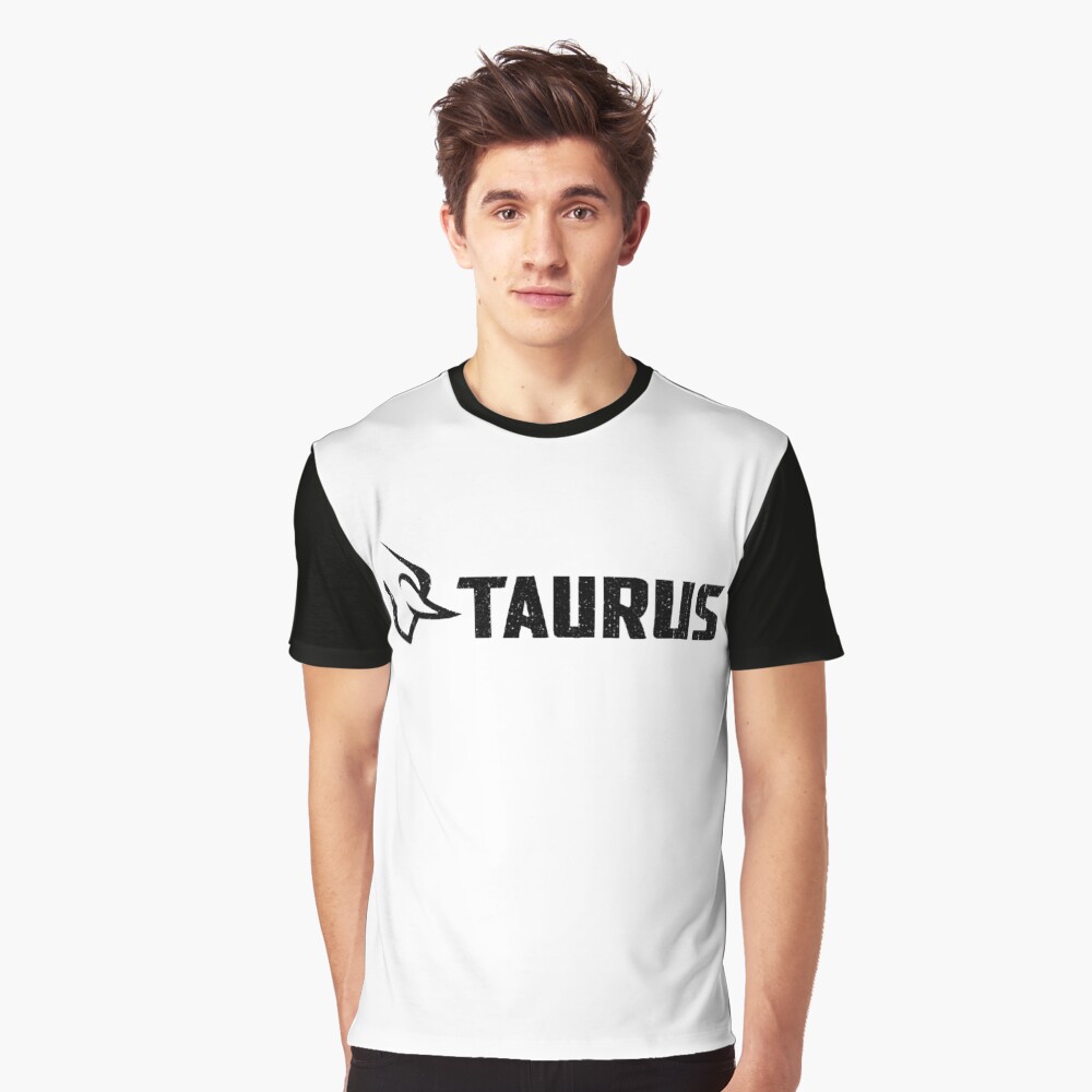 Vista previa del artículo con la obra «Camiseta gráfica», diseñado y vendido por CreationFirm.