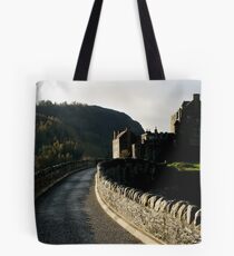 Eilean Donan Castle Tote Bag
