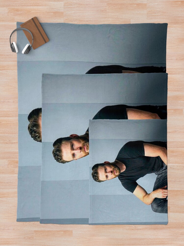 "Chris Evans" Throw Blanket by junni54 Redbubble