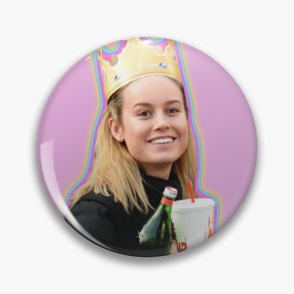 Aperçu de l'œuvre Brie Larson Burger King créée et vendue par FizzypopDesigns.