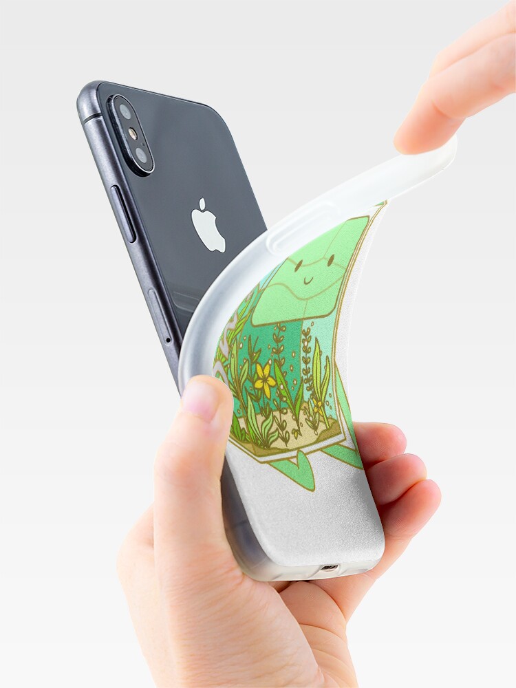 Imagen 4 de 5, Funda de iPhone con la obra El Acuario BMO, diseñada y vendida por LisetteDrie.