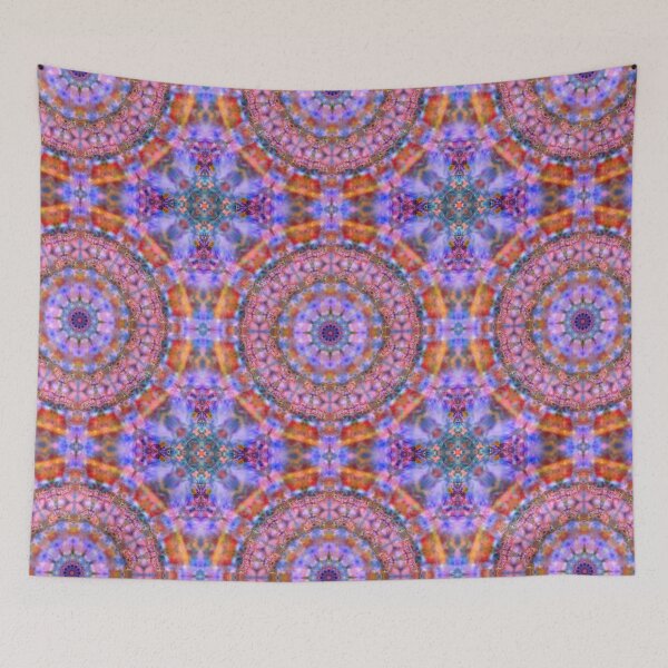 Aperçu de l'œuvre Layered Kaleidoscope.. créée et vendue par MindTravel.