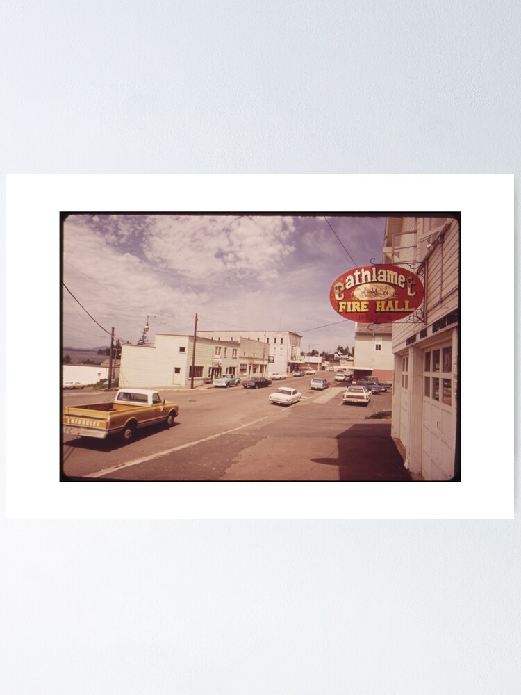 "THE RIVERSIDE TOWN OF CATHLAMET BOASTS A POPULATION OF 656 NARA 548040