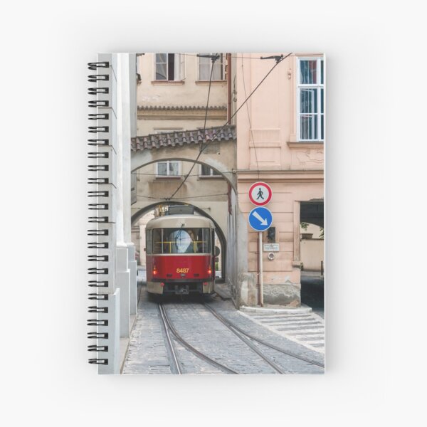 Aperçu de l'œuvre Tramway dans la vieille ville de Prague créée et vendue par Ulysse Pixel.