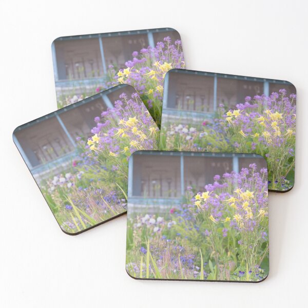 Aperçu de l'œuvre Cottage Garden Maison Vintage créée et vendue par Amy Mitchell.
