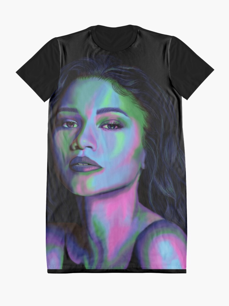 t shirt zendaya