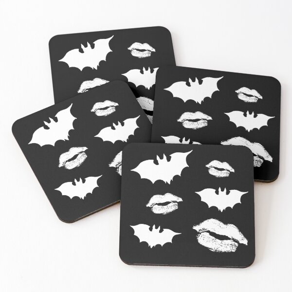 Aperçu de l'œuvre Modèles de lèvres et de chauves-souris de Noël préférés créée et vendue par DesignsByRisa.