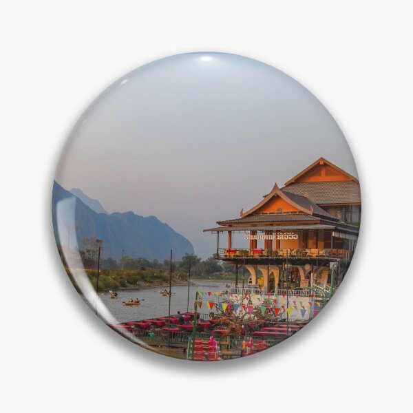 Artikelvorschau, Laos. Vang Vieng. Nam Song River. Kajak fahren. entworfen und verkauft von vadim19.