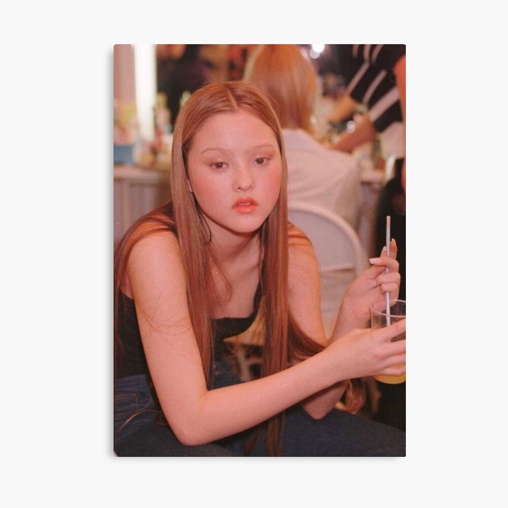 DEVON AOKI MODEL CANDID