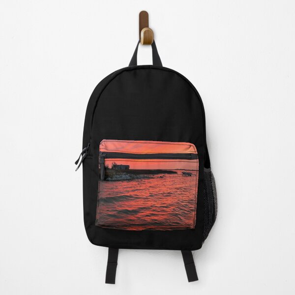 Vista previa del artículo con la obra «Espectacular puesta de sol roja sobre el agua», diseñado y vendido por KTrott-Photos.