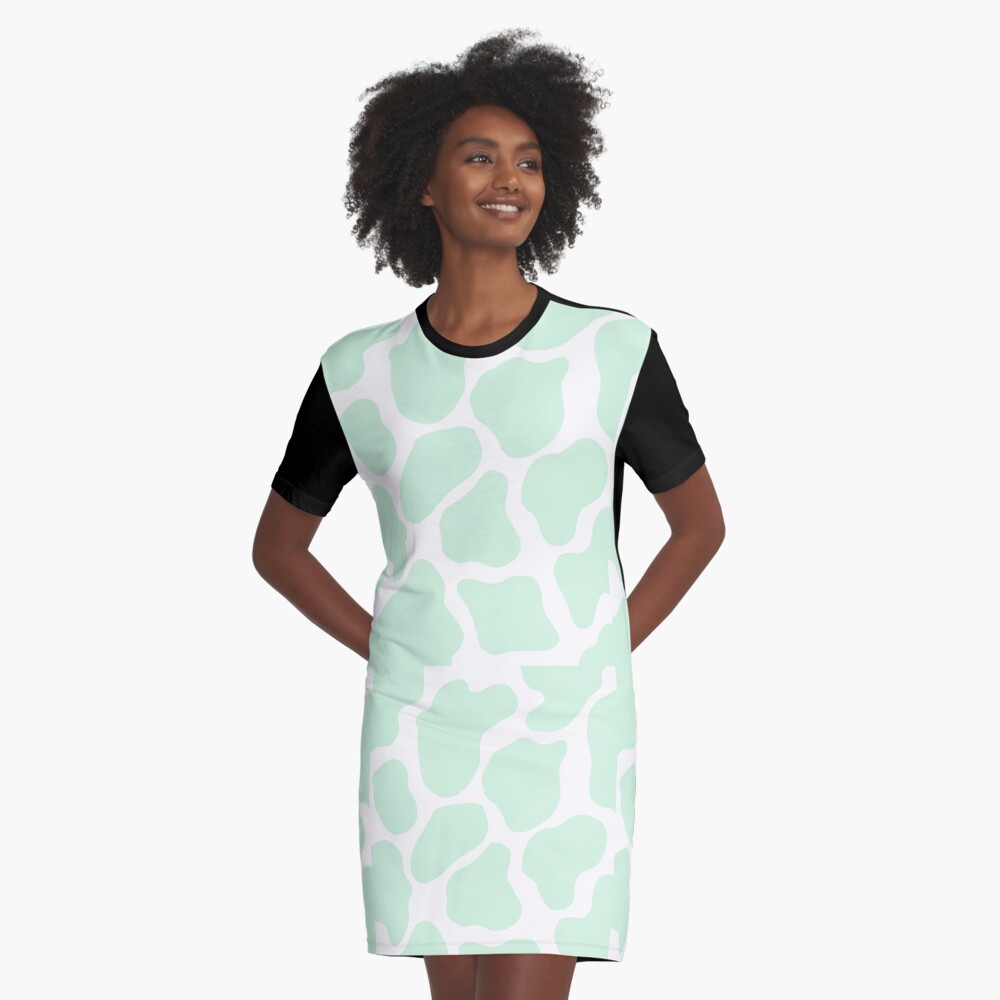 Vista previa del artículo con la obra «Vestido camiseta», diseñado y vendido por SimplebutSweet.