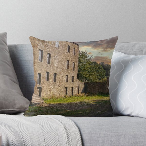 Midhope Castle - Lallybroch Outlander Scotland Throw Pillow