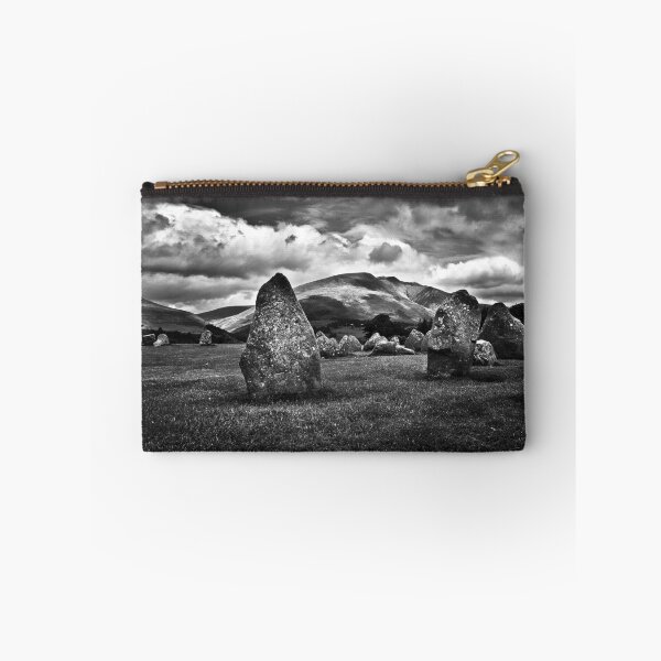 Artikelvorschau, Blencathra gesehen von Castlerigg in Mono entworfen und verkauft von IanWL.