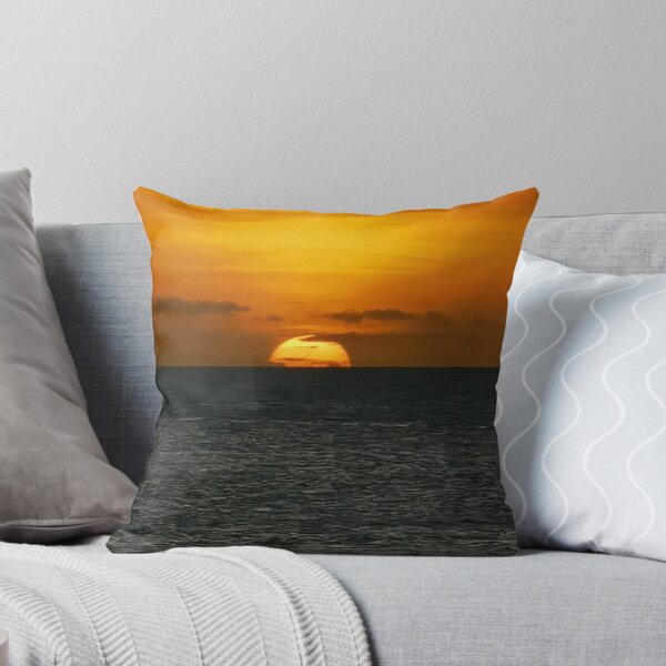 Aperçu de l'œuvre Coucher de soleil tropical au paradis créée et vendue par Konnectd.
