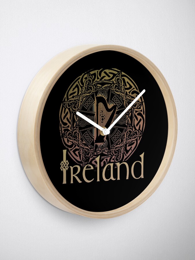 "Celtic Irish Pride Knots Circle Ireland Harp Gaelic Symbol" Clock by