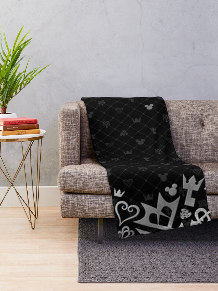 Alternate view of Kingdom Hearts - Artwork Throw Blanket