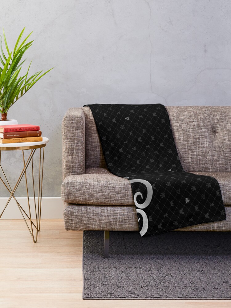 Alternate view of Kingdom Hearts - Artwork Throw Blanket