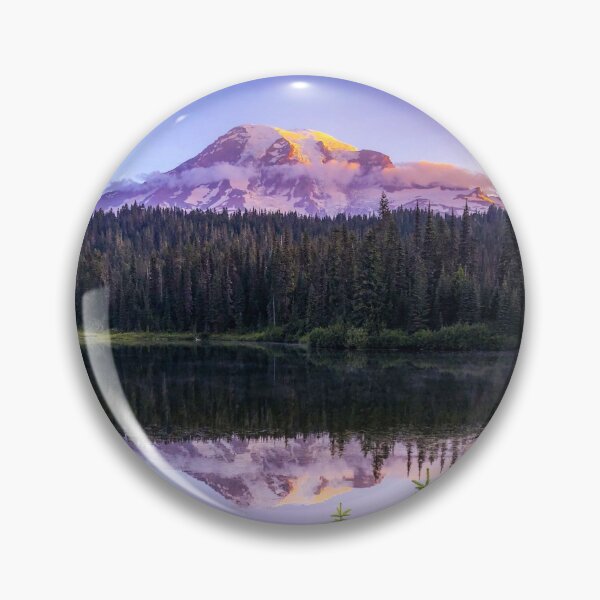 Aperçu de l'œuvre Mt. Rainier au lac Reflection créée et vendue par tammyschroder.