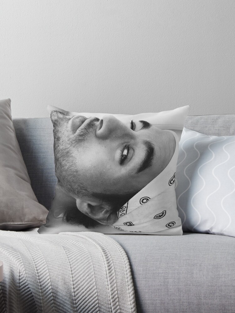 Enrique Iglesias Black and White Selfie