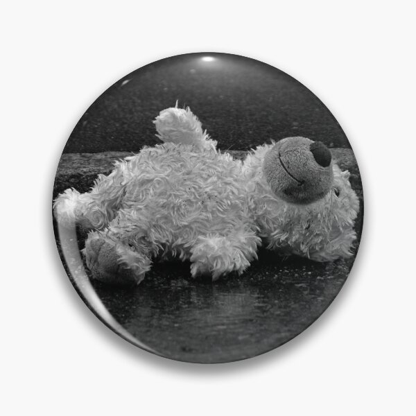 Artikelvorschau, Das Ende der Kindheit - Castaway entworfen und verkauft von MetalPhoto.