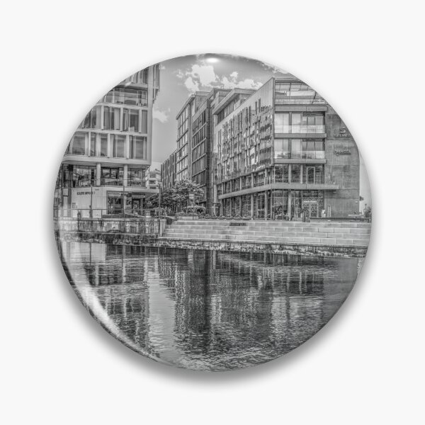 Artikelvorschau, Aker Brygge gesehen vom Ufer, Oslo, Norwegen entworfen und verkauft von Scandinavian.