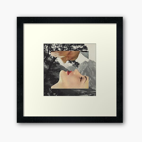 A baciarsi non si sbaglia mai Framed Art Print