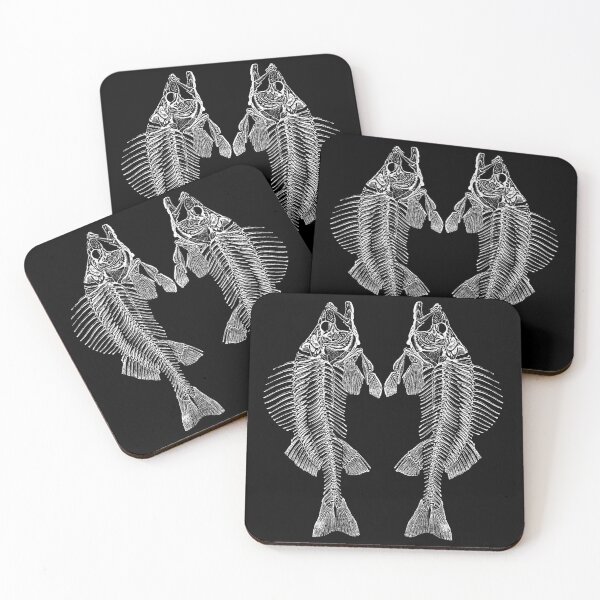 Artikelvorschau, Sea Life 3 - Vintage Skelettfisch Sea Creature Bones Schwarz und Weiß entworfen und verkauft von Quirkle Berry.