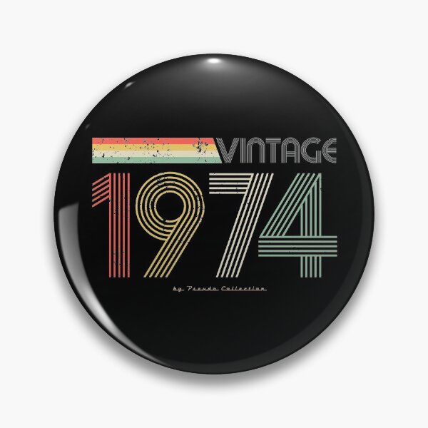 Aperçu de l'œuvre Pseudo Vintage Retro Classic 1974 créée et vendue par PCollection.