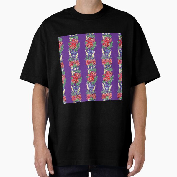 Slavic folklore ribbons, purple, large pattern Oversized T-Shirt