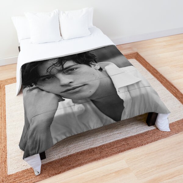 cole sprouse bed sheets