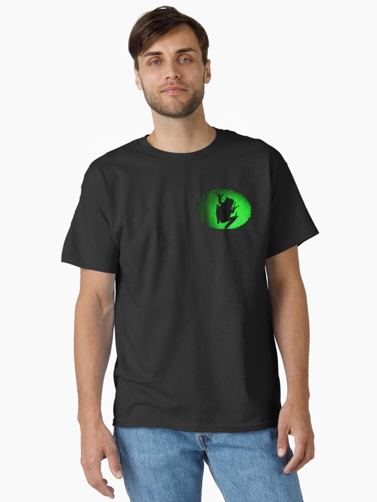 Imagen 1 de 7, Camiseta clásica con la obra La Sombra de la Rana , diseñada y vendida por JoseAndresRojas.