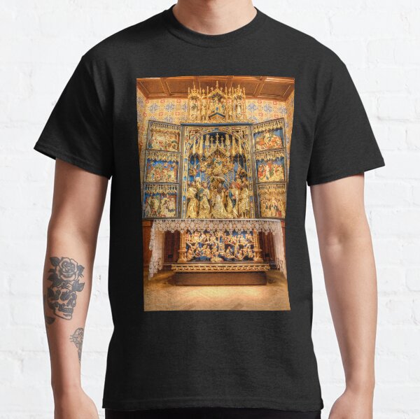 Carvings of Gold Classic T-Shirt