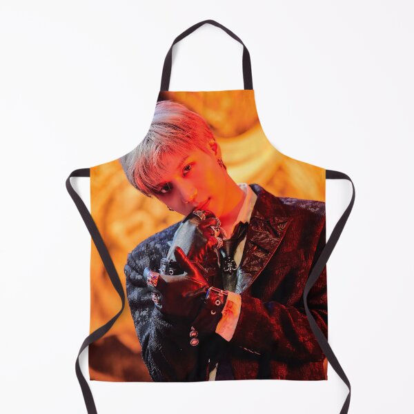 Artikelvorschau, SHINee TAEMIN WIRD NIE WIEDER TANZEN: AKT 1 - KRIMINAL entworfen und verkauft von SHINeeEMPORIUM.