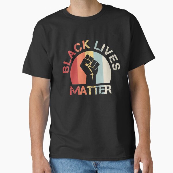 Vista previa del artículo con la obra «Black Lives Matter Retro Vintage Puño levantado», diseñado y vendido por theshirtinator.