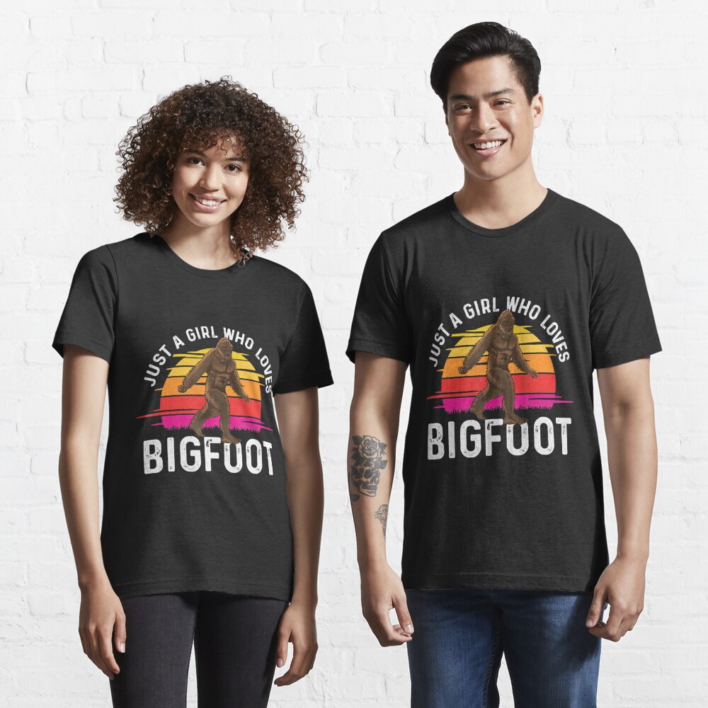 Bigfoot Pizza Shirt / Bigfoots Gift / Yeti Sasquatch Gifts / 