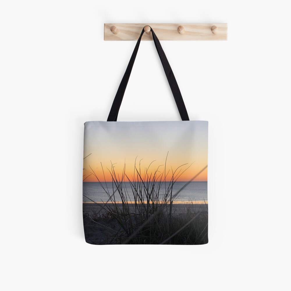 Artikel-Vorschau von Allover-Print Tote Bag, designt und verkauft von simonsell.