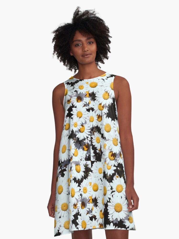 Black and shop white daisy dress