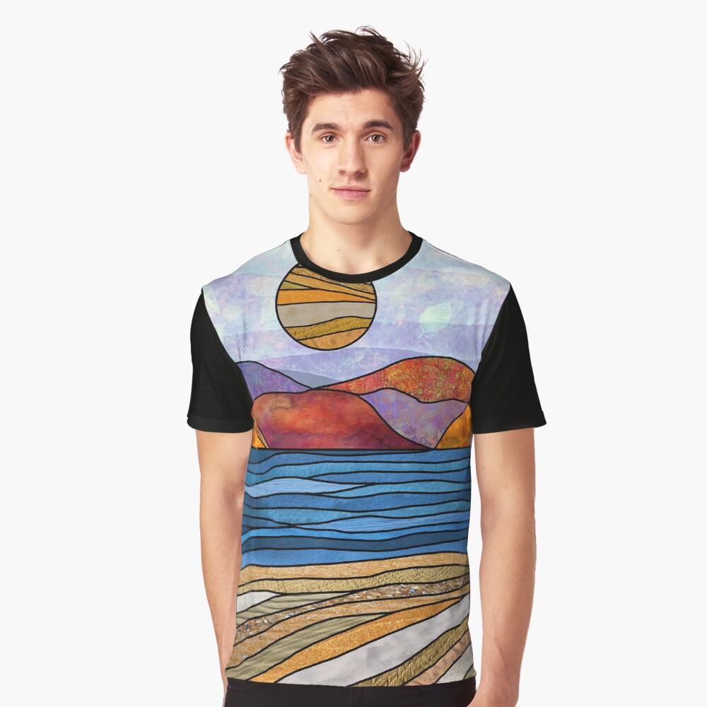 Aperçu de l'œuvre T-shirt graphique créée et vendue par maryedenoa.