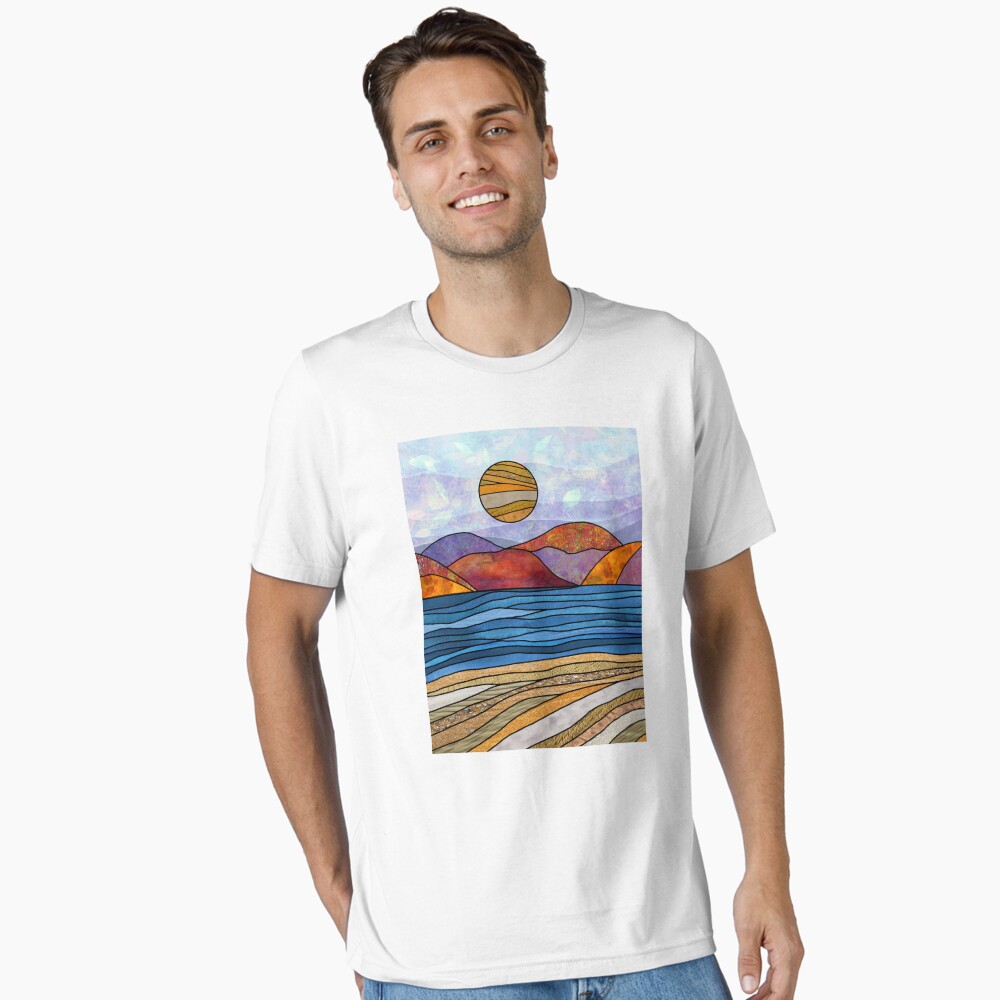 Aperçu de l'œuvre T-shirt essentiel créée et vendue par maryedenoa.