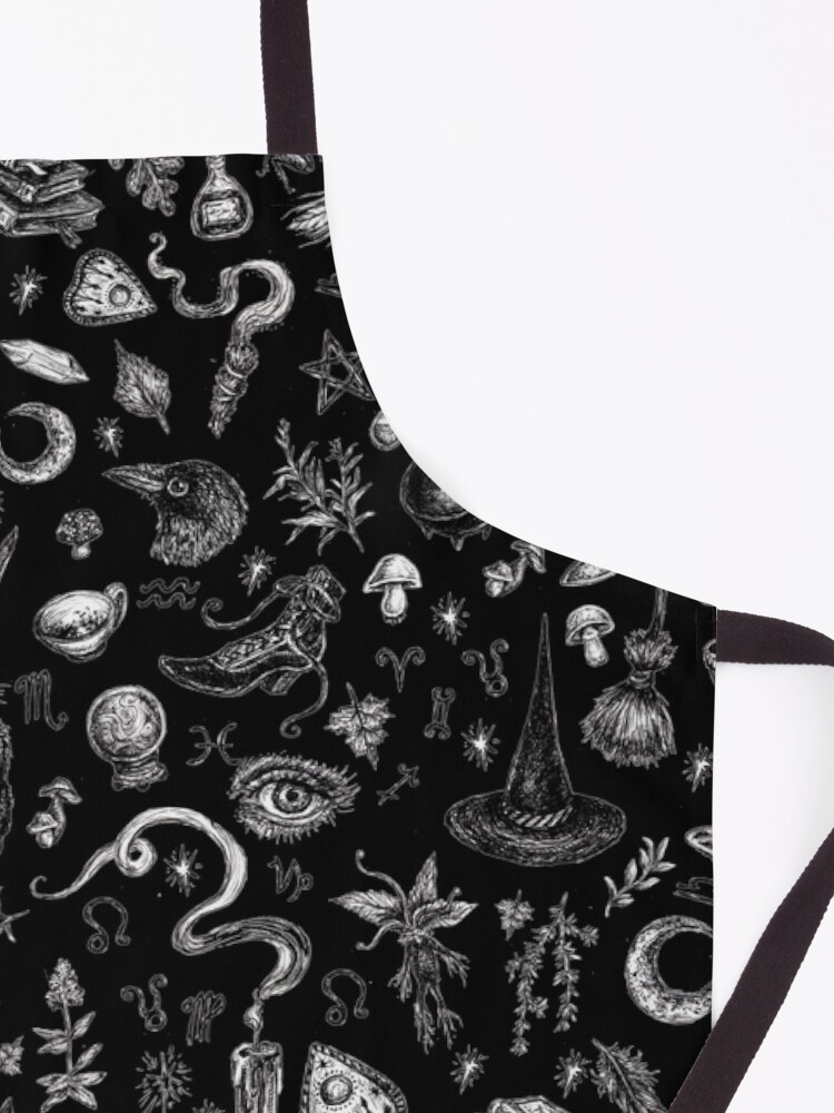 Alternate view of Salem Witch in Black Apron