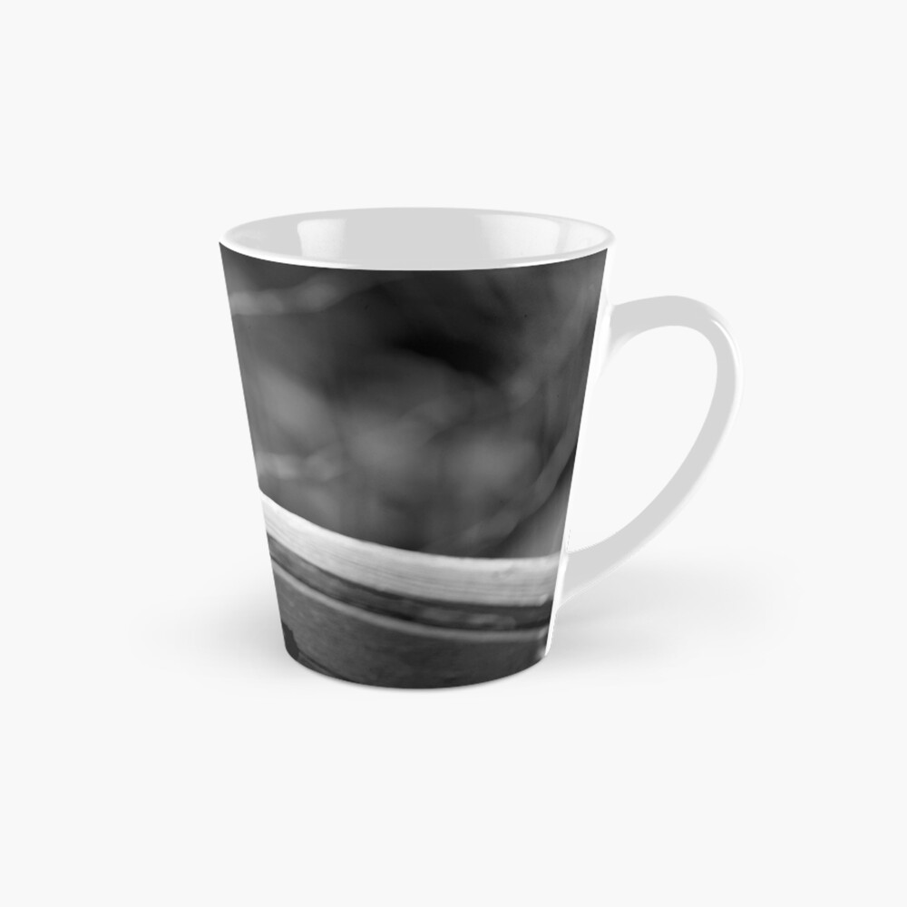 Vista previa del artículo con la obra «Taza cónica», diseñado y vendido por DoodleBugImages.