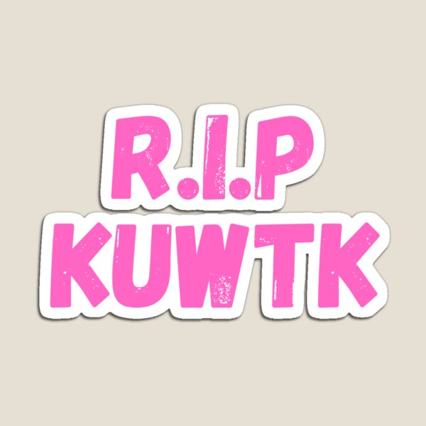 Aperçu de l'œuvre Conception de texte rose RIP KUWTK créée et vendue par Gramsta.