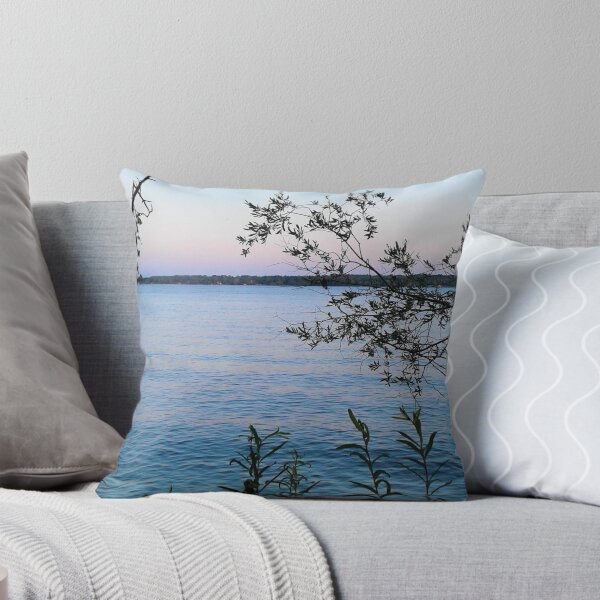 Item preview, Puesta de sol sobre el lago designed and sold by Mind2Line.